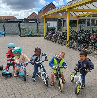 Fietsen (juf Veerle)