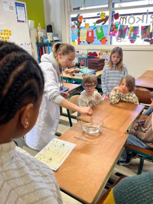 Mad Science in 3A en 3B🧪🔬🧫