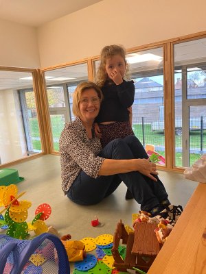 Grootouders op bezoek in de klas van juf Lucy