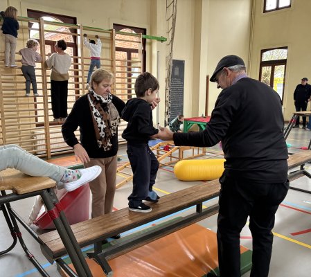 Grootouders op bezoek in de klas van juf Ellen