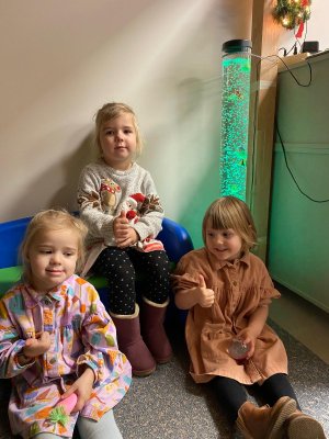 Sint en Piet in de klas van juf Lucy.