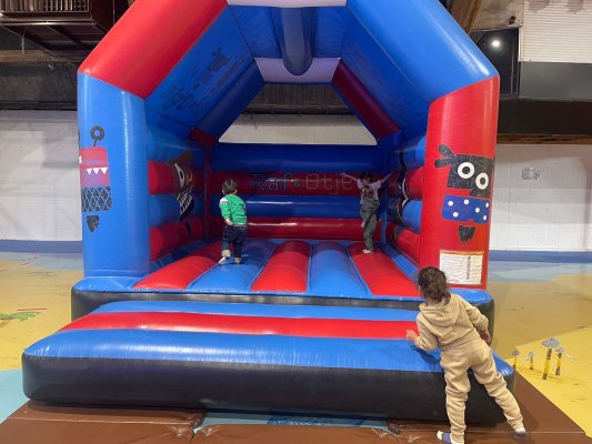 Schoolreis Raf en Otje ( deel 1)