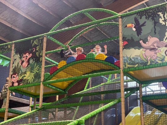 Schoolreis Raf en Otje ( deel 1)