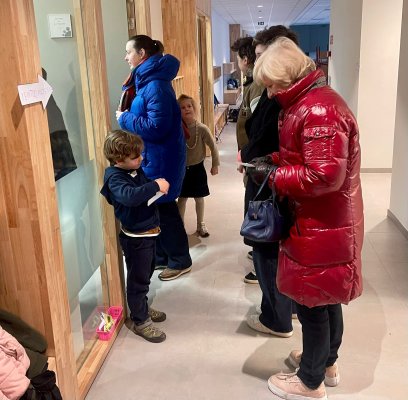 Kunsttentoonstelling juf Tessa en juf Stephanie.