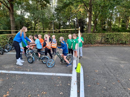 Met het eerste leerjaar naar de scholencross.