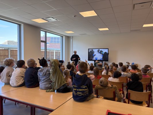 Vastenproject ‘2 emmertjes water halen’.