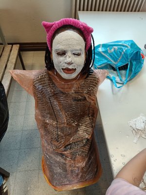 Zet de maskers maar op... 