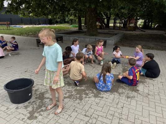 Waterspelletjes en zoutkleuren