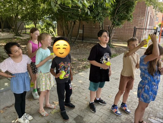 Waterspelletjes en zoutkleuren