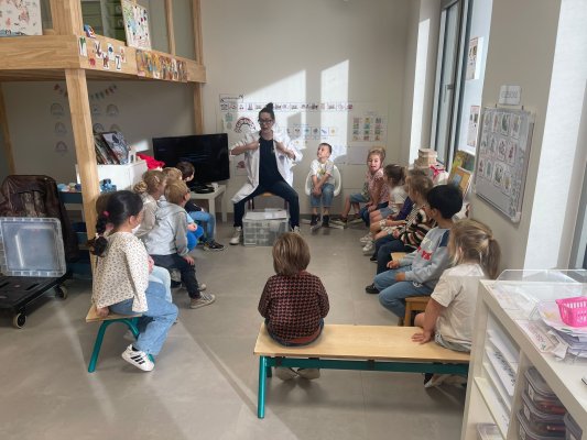 Bezoek van mad science