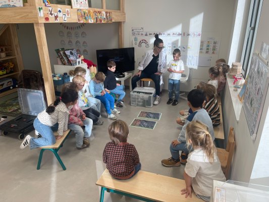 Bezoek van mad science