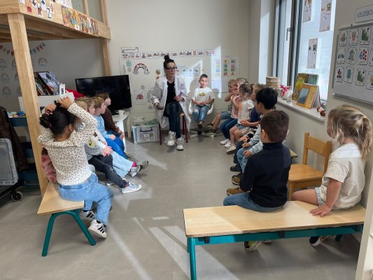Bezoek van mad science