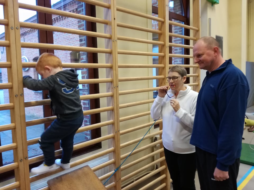 grootouders op bezoek in de klas van juf Lucy