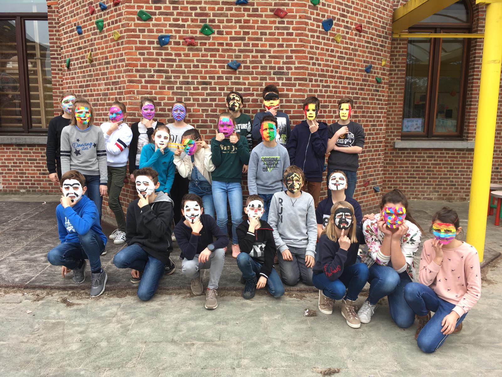 Gipsen maskers in klas 6