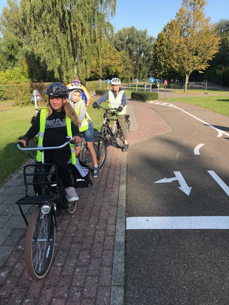 Naar het verkeerspark met het zesde leerjaar. 