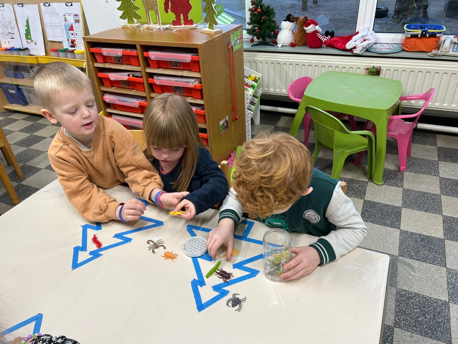 Mad science op bezoek bij de 4-5j